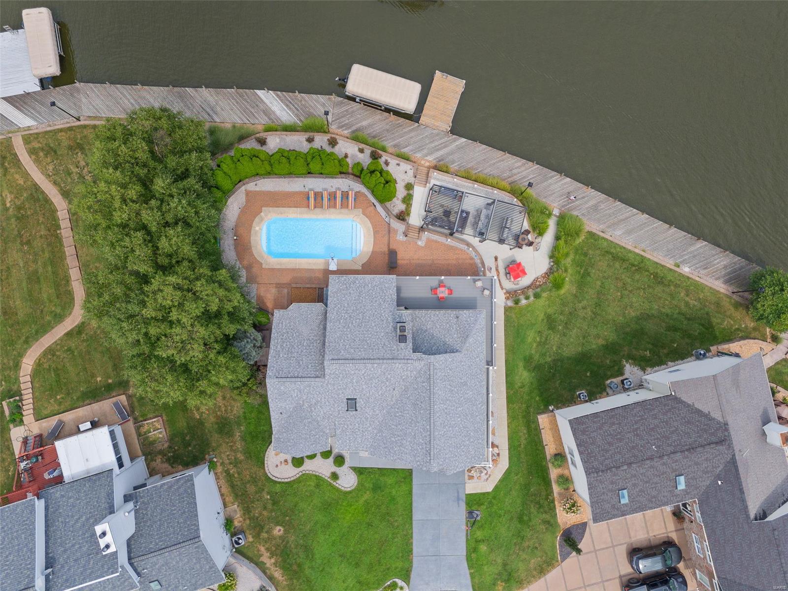17 Harbor Point Court