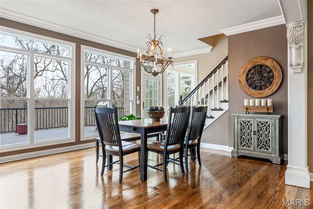 1040 Greystone Manor Parkway