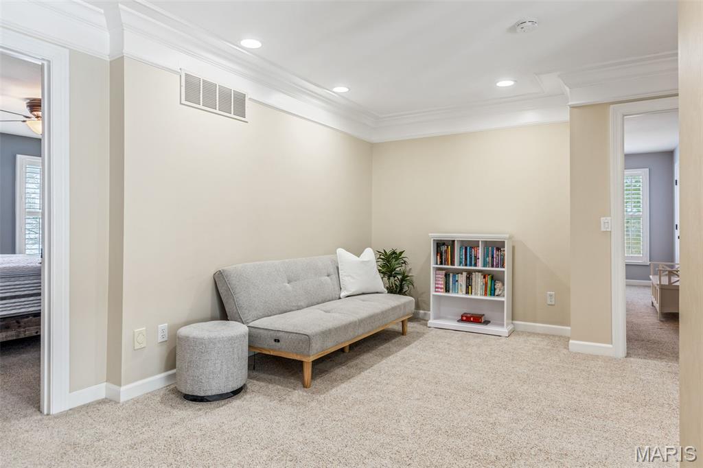 1040 Greystone Manor Parkway