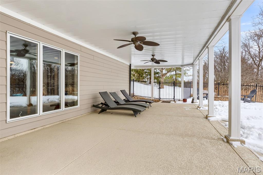 1040 Greystone Manor Parkway