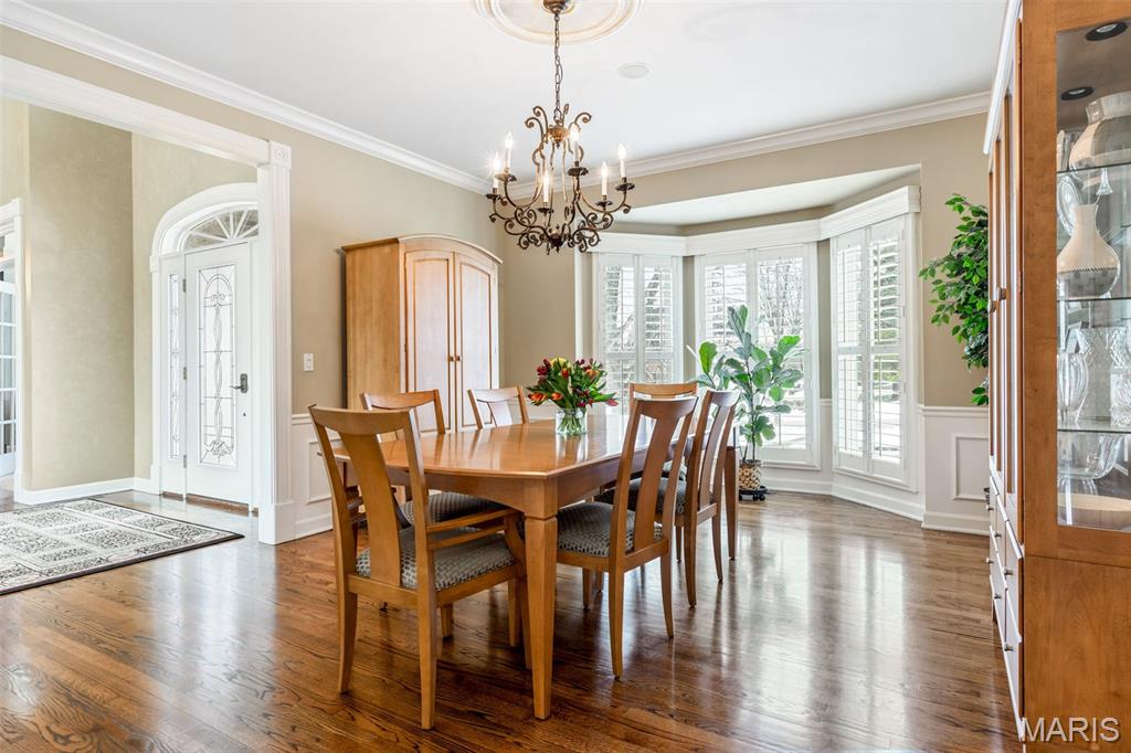 1040 Greystone Manor Parkway