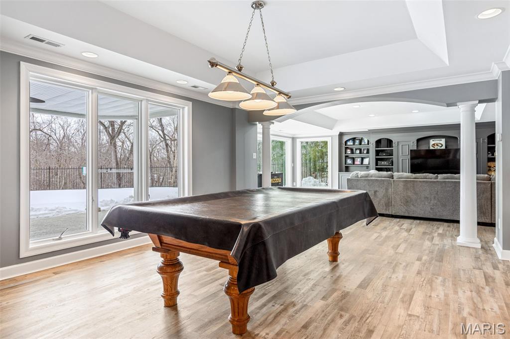 1040 Greystone Manor Parkway