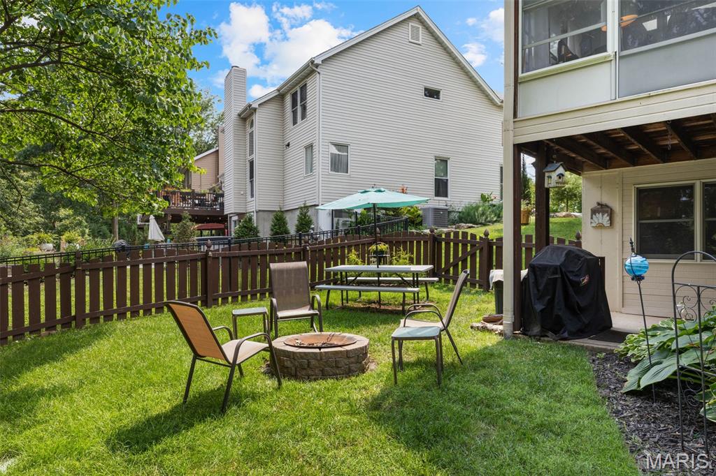 504 Robin Crest Court