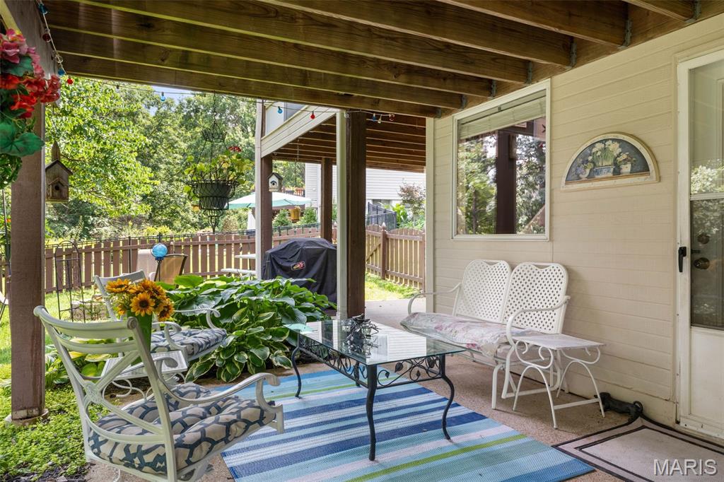 504 Robin Crest Court