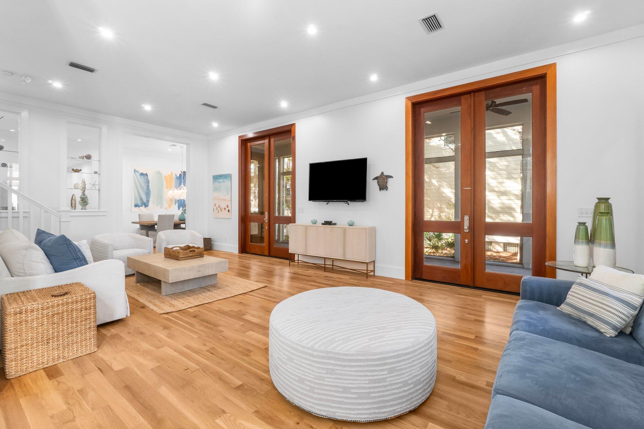 782 Western Lake Drive