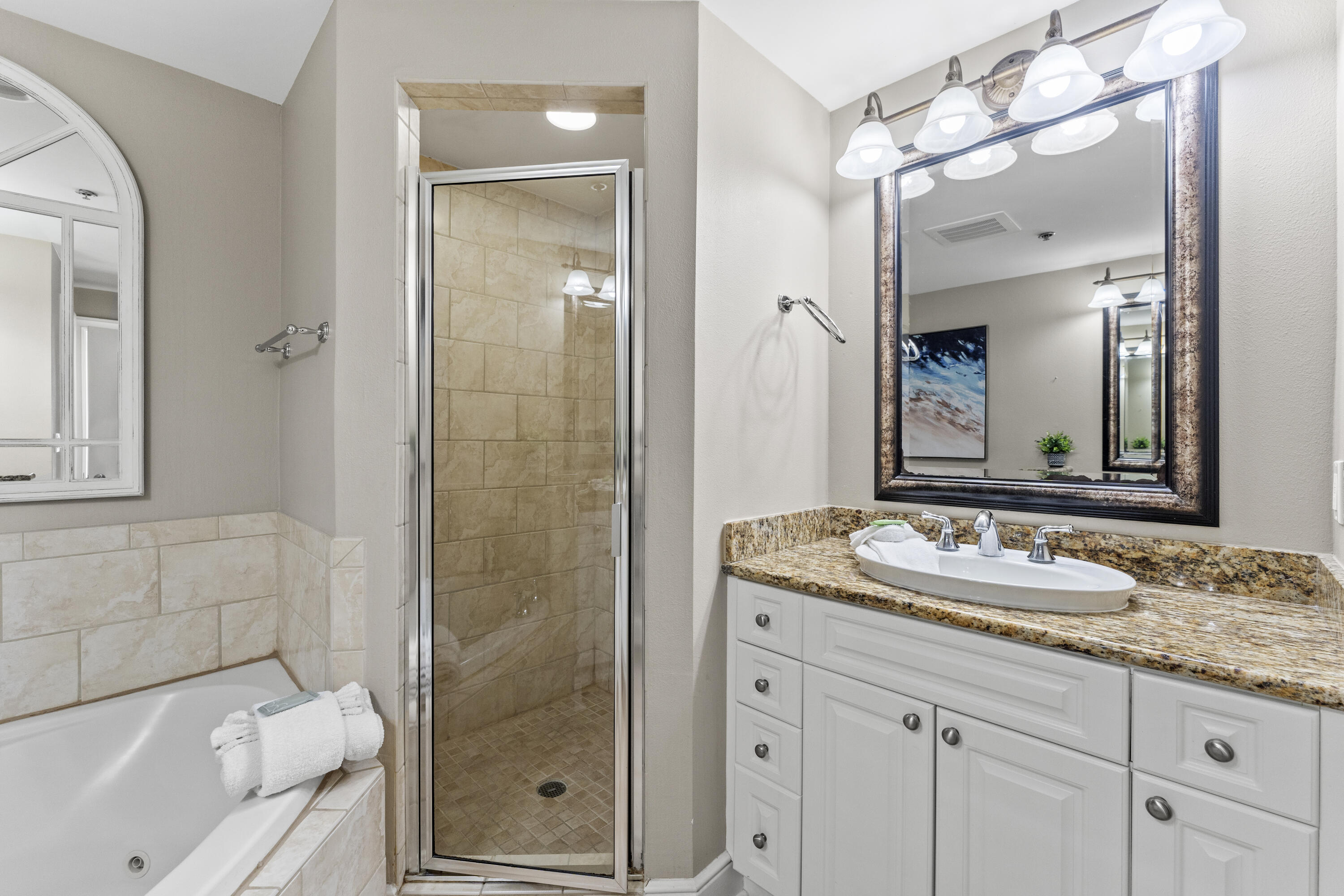 1150 Santa Rosa Boulevard, 422