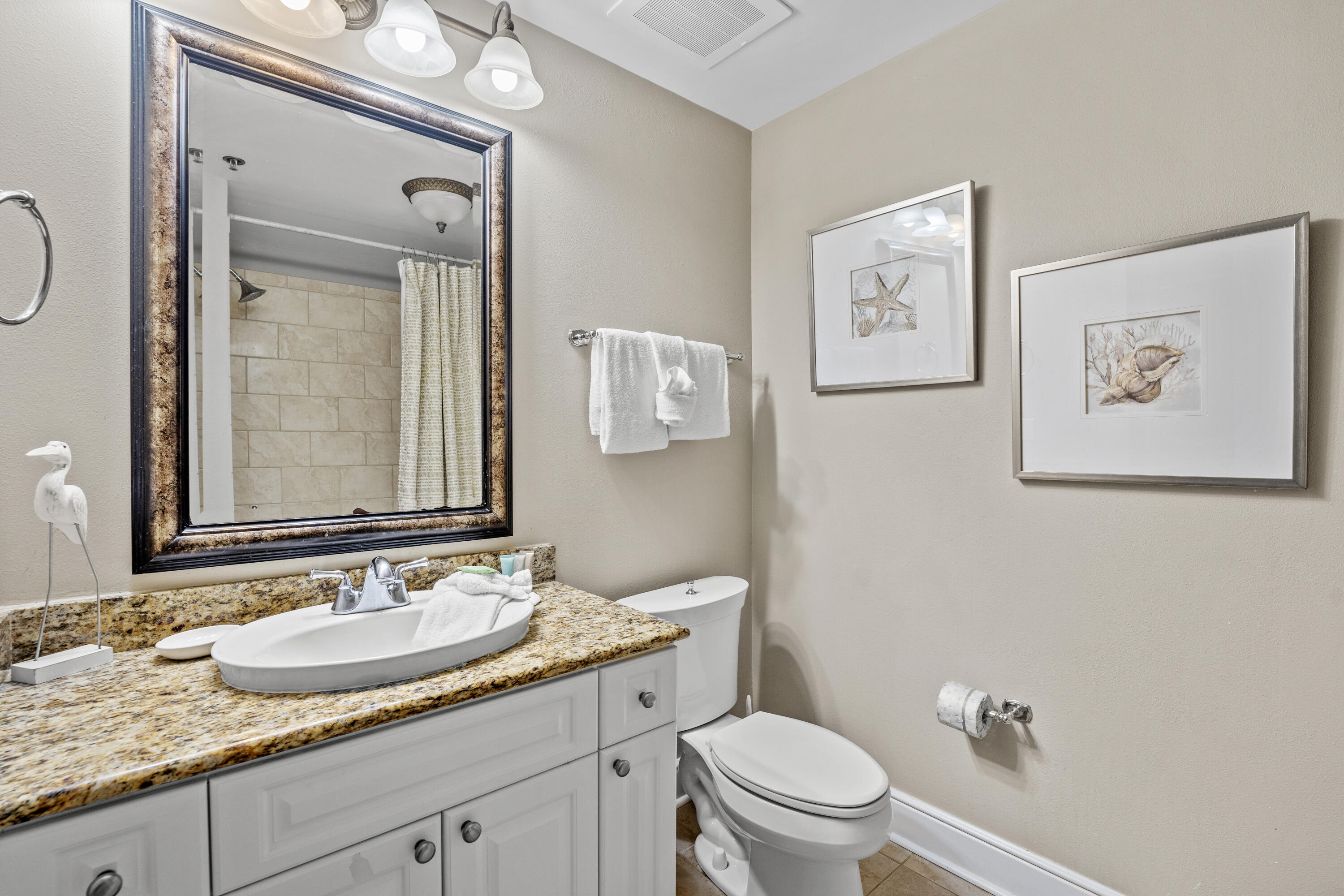1150 Santa Rosa Boulevard, 422
