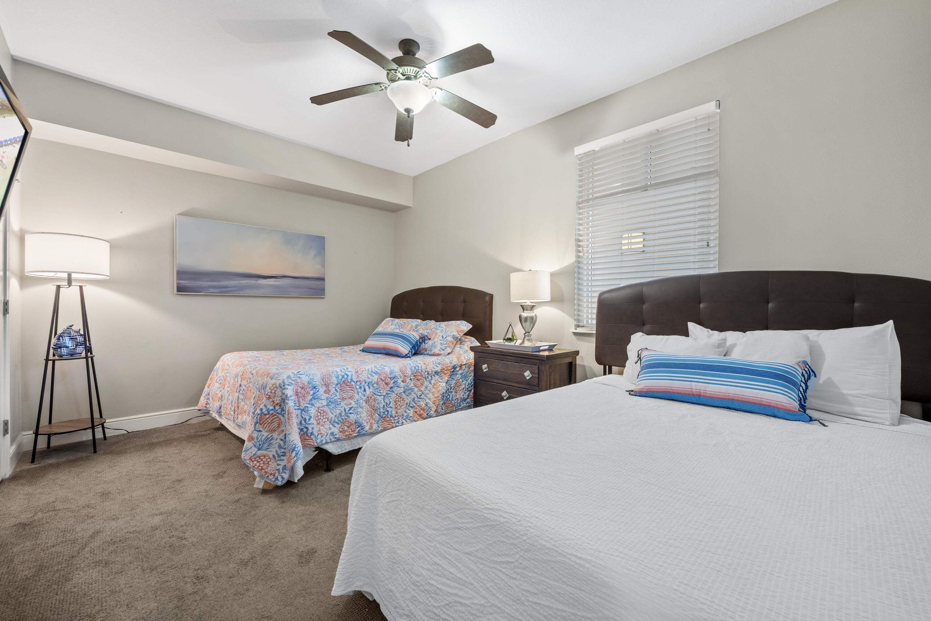 1150 Santa Rosa Boulevard, 422
