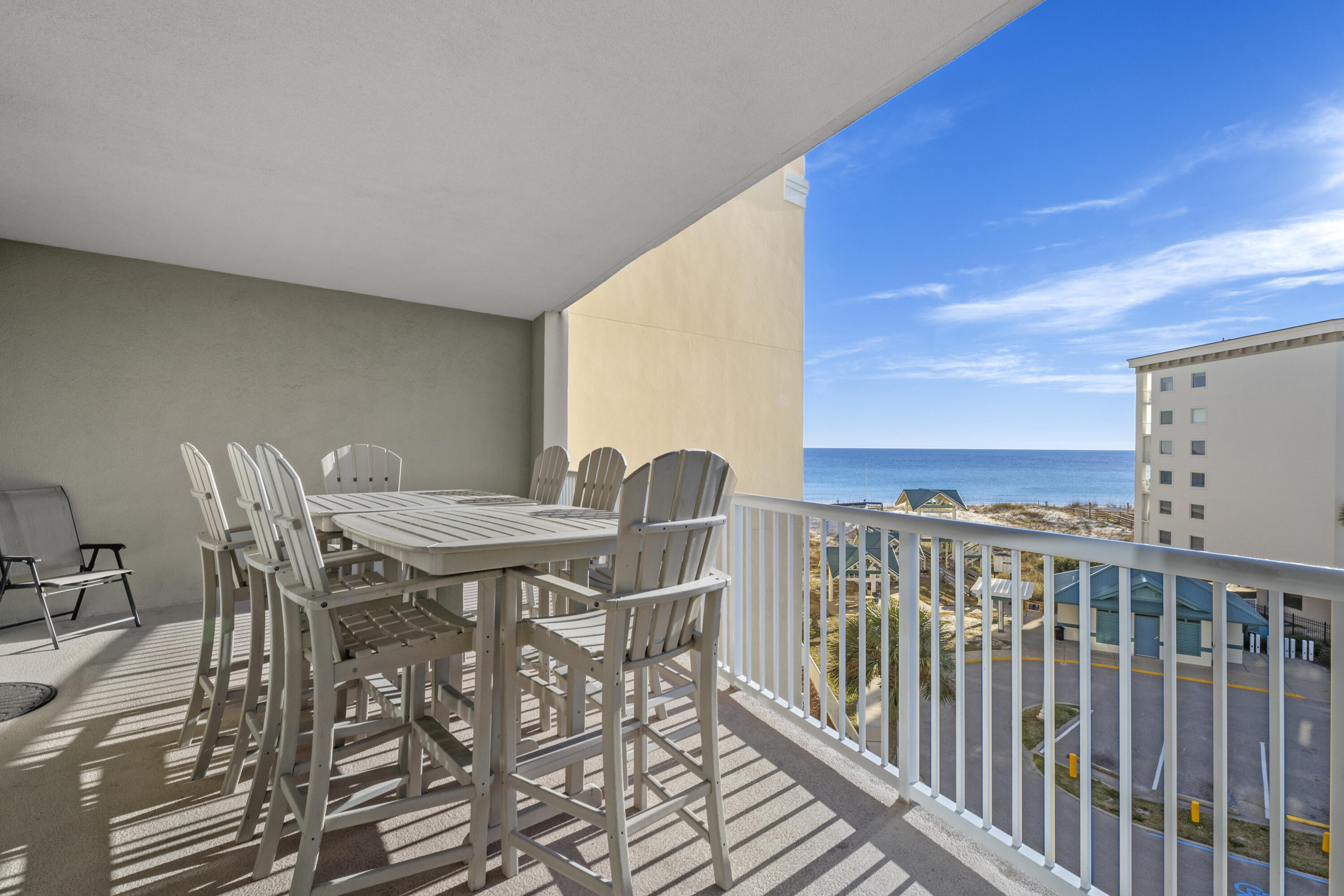 1150 Santa Rosa Boulevard, 422