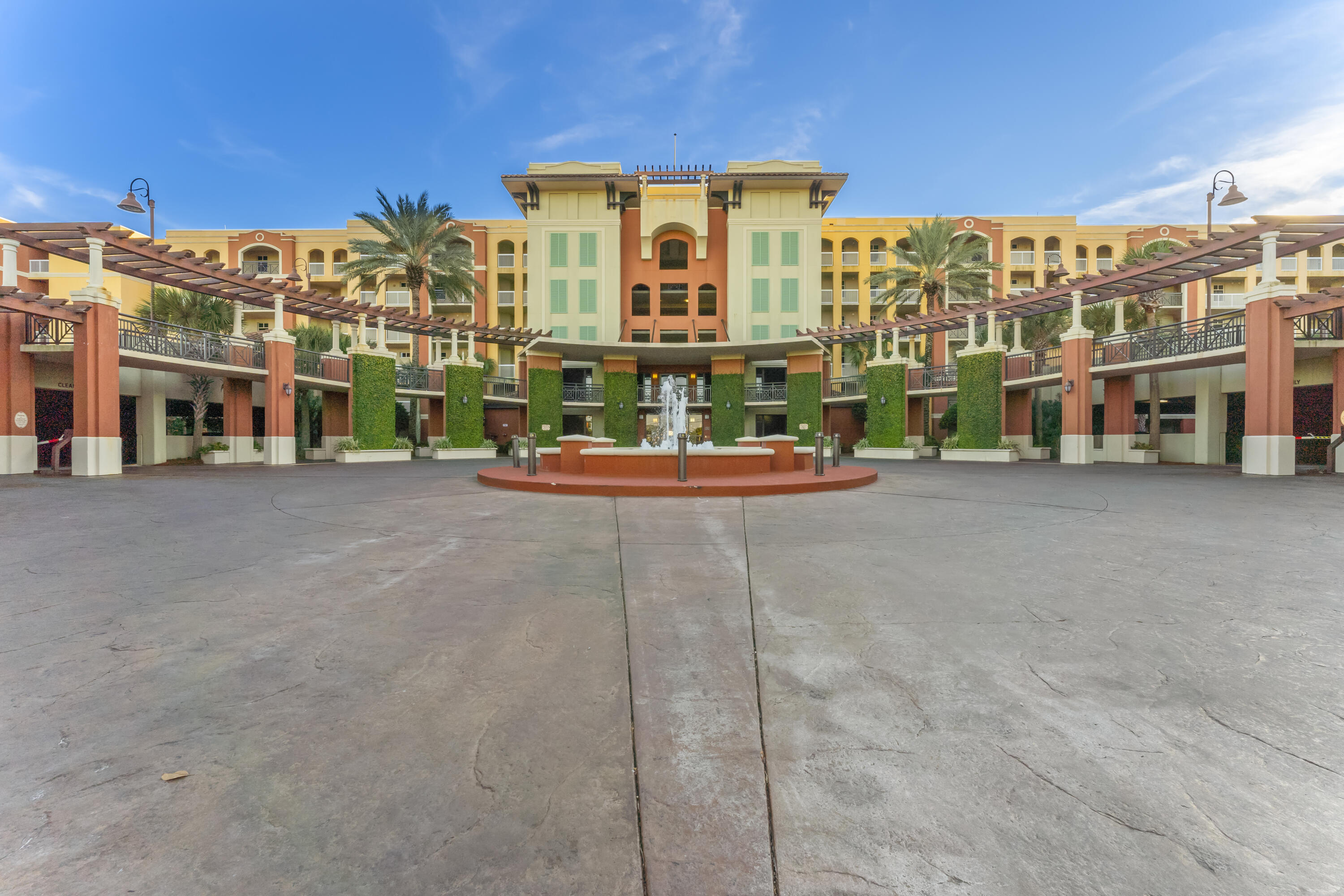 1150 Santa Rosa Boulevard, 422