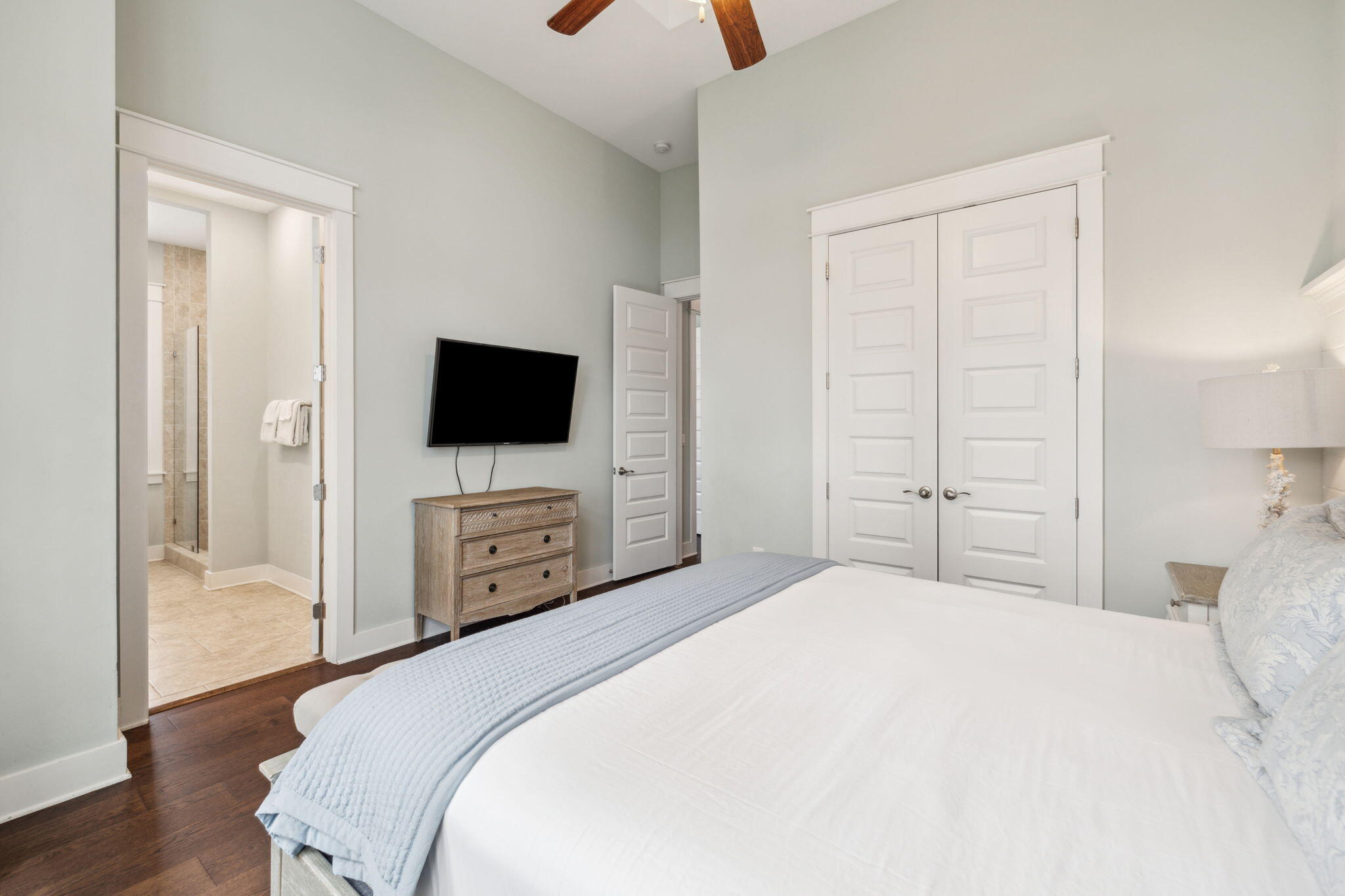 25 E Pine Lands Loop UNIT B