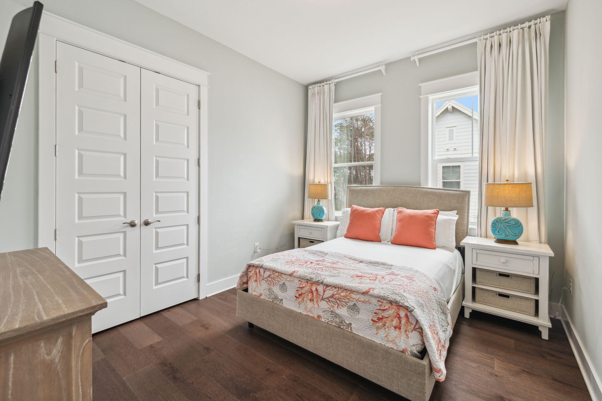 25 E Pine Lands Loop UNIT B