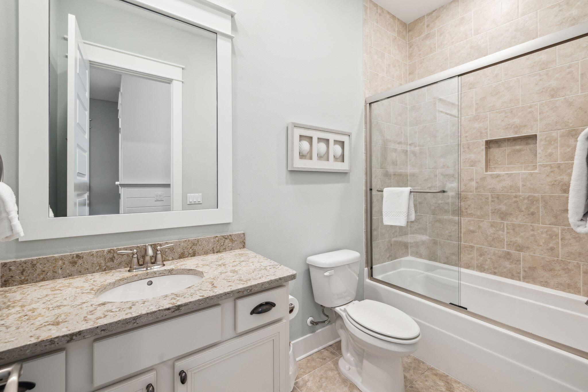 25 E Pine Lands Loop UNIT B