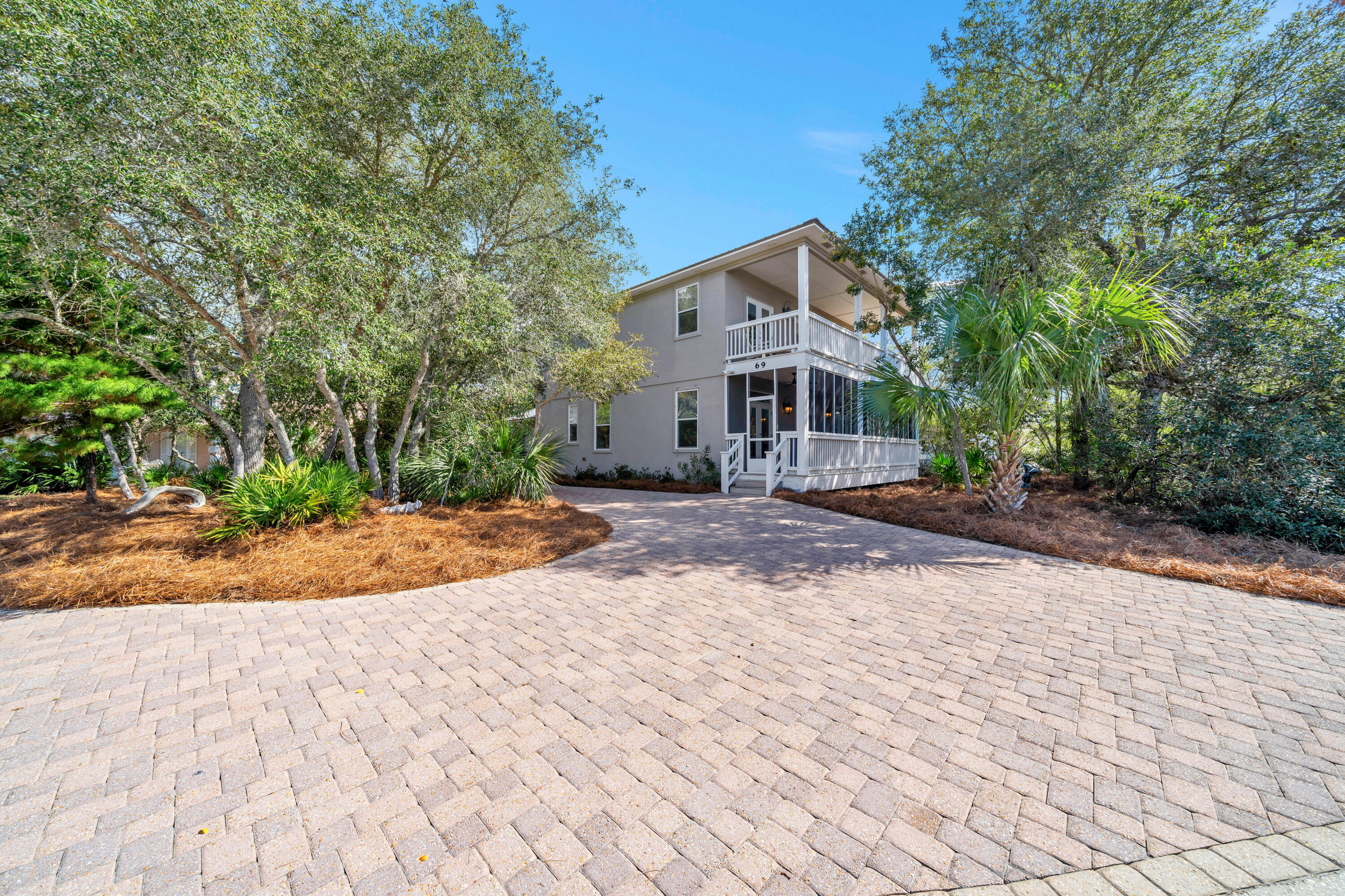 69 Lake Pointe Drive