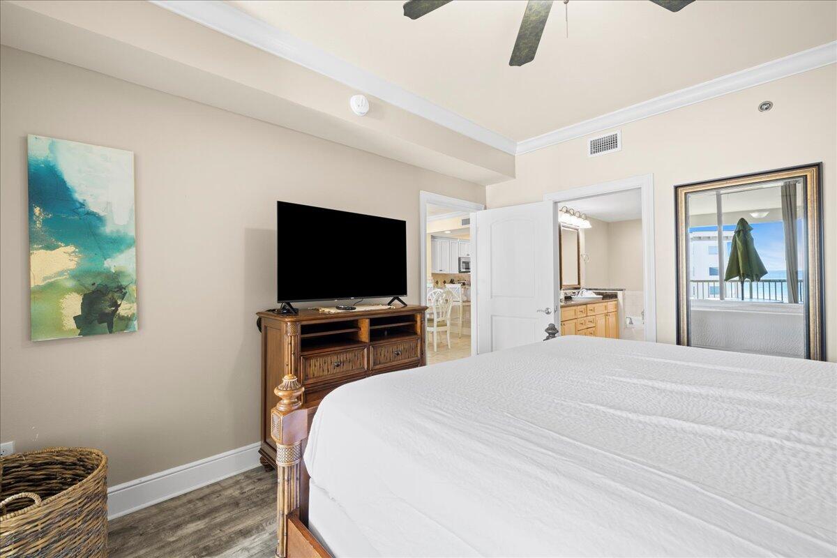1150 Santa Rosa Boulevard 520