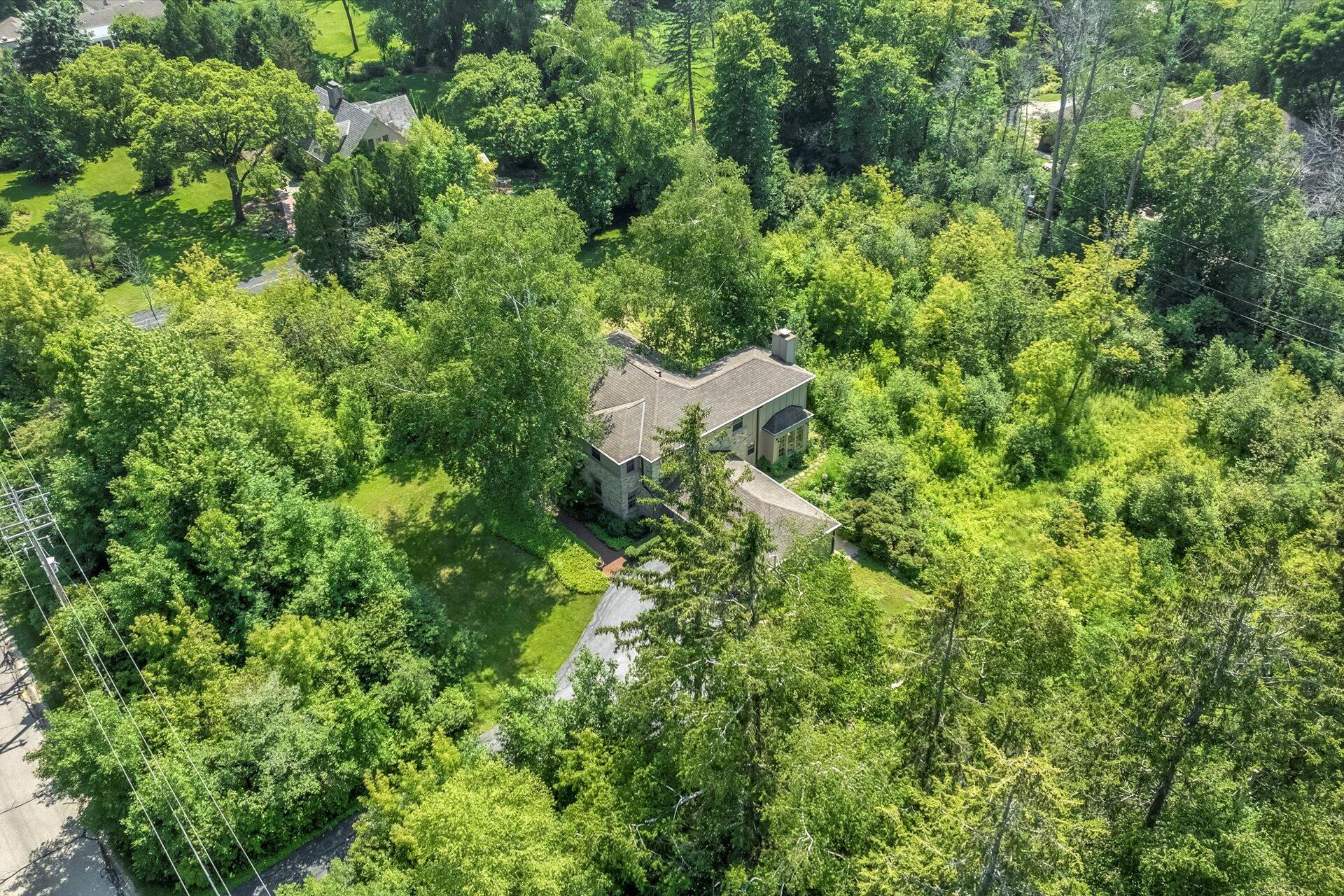 1861 E Fox Ln