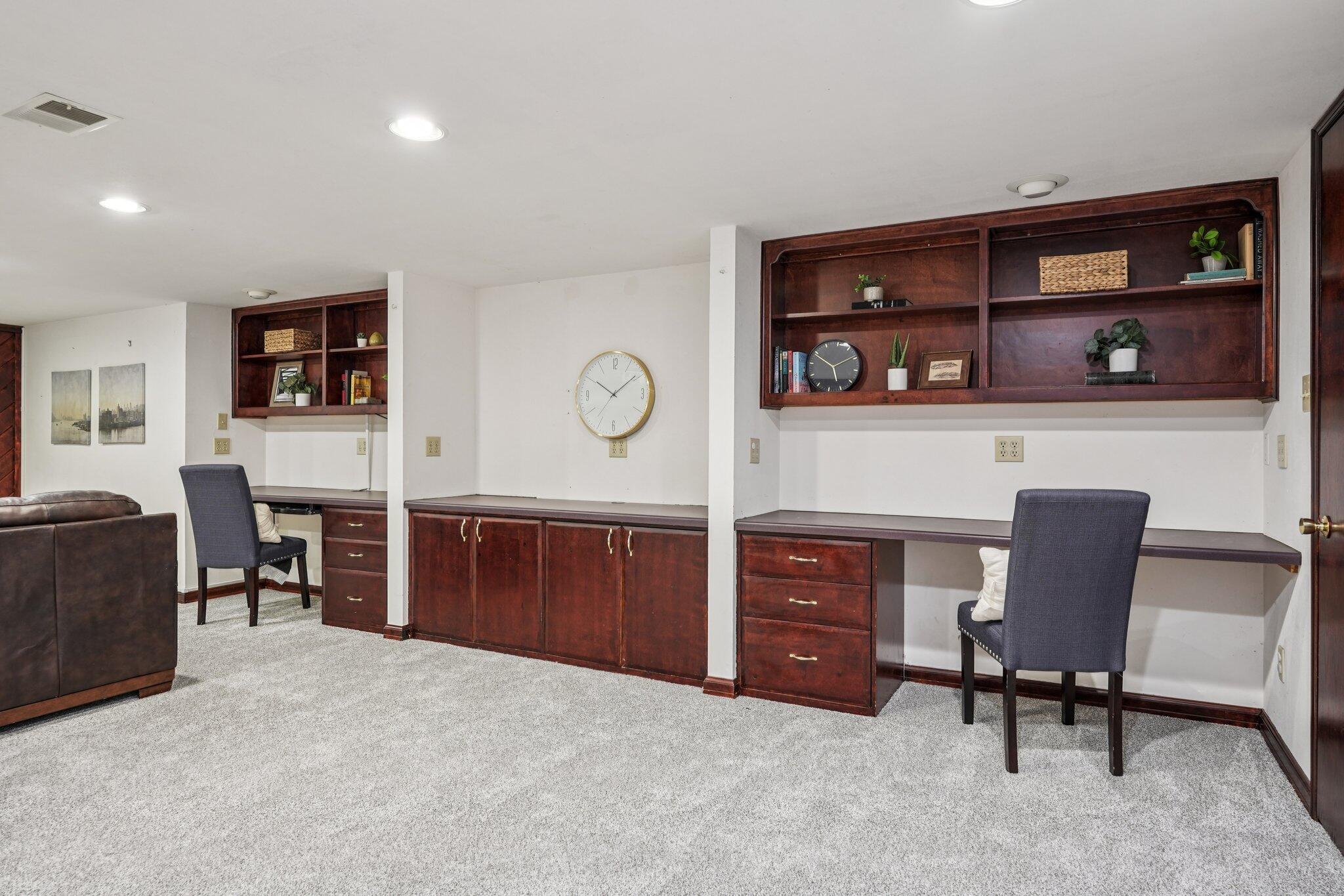 9000 N Pelham Pkwy
