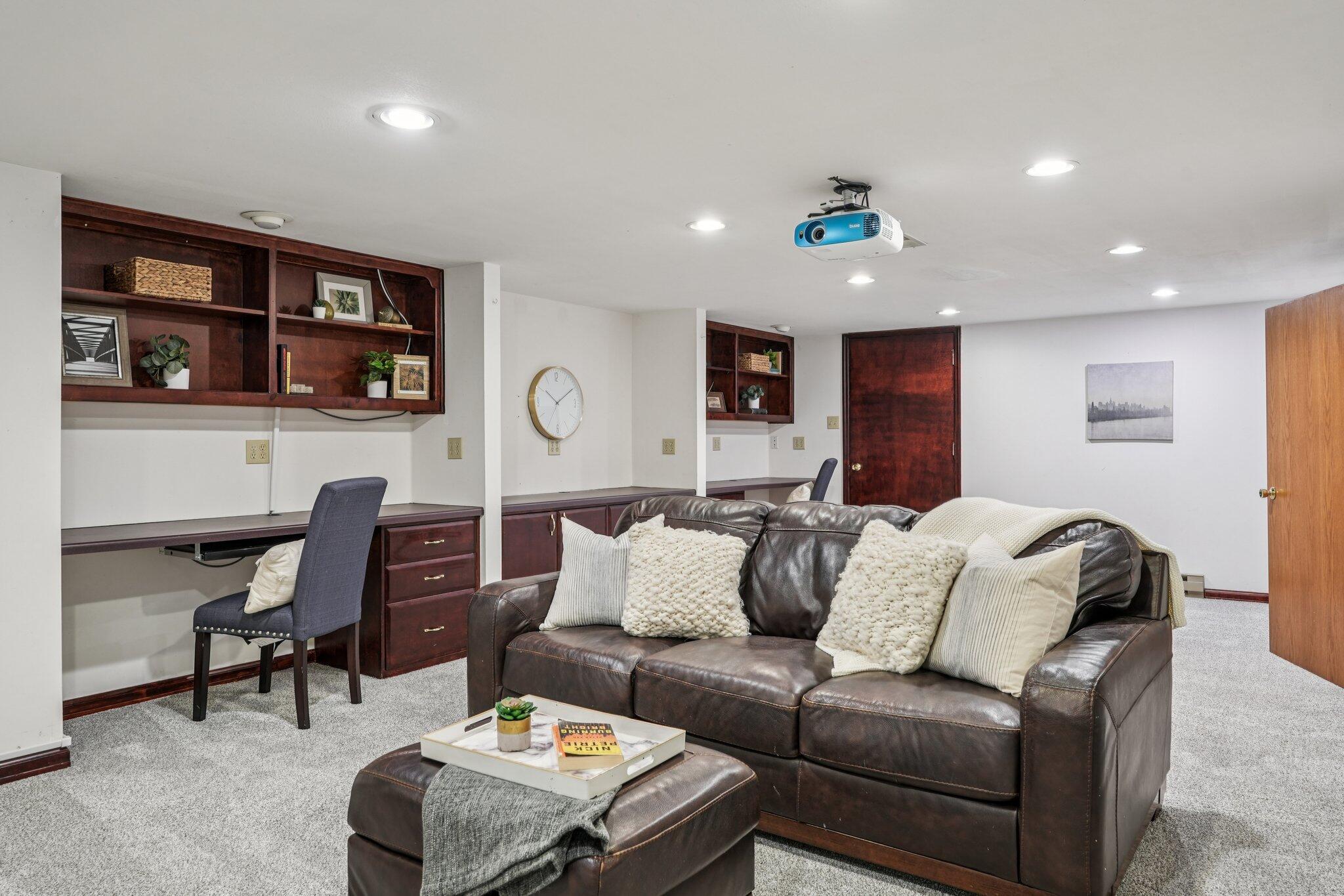 9000 N Pelham Pkwy