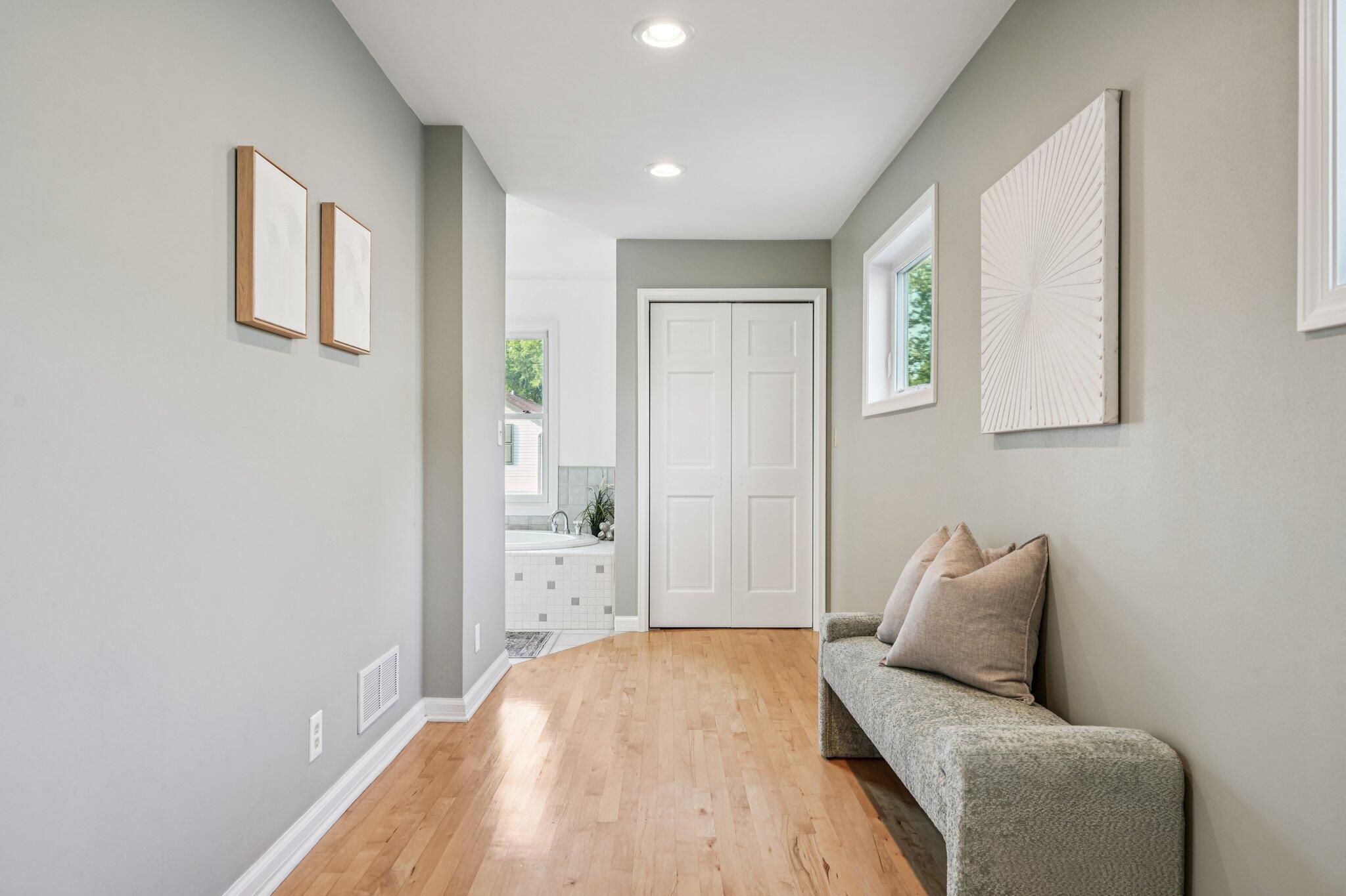 9000 N Pelham Pkwy