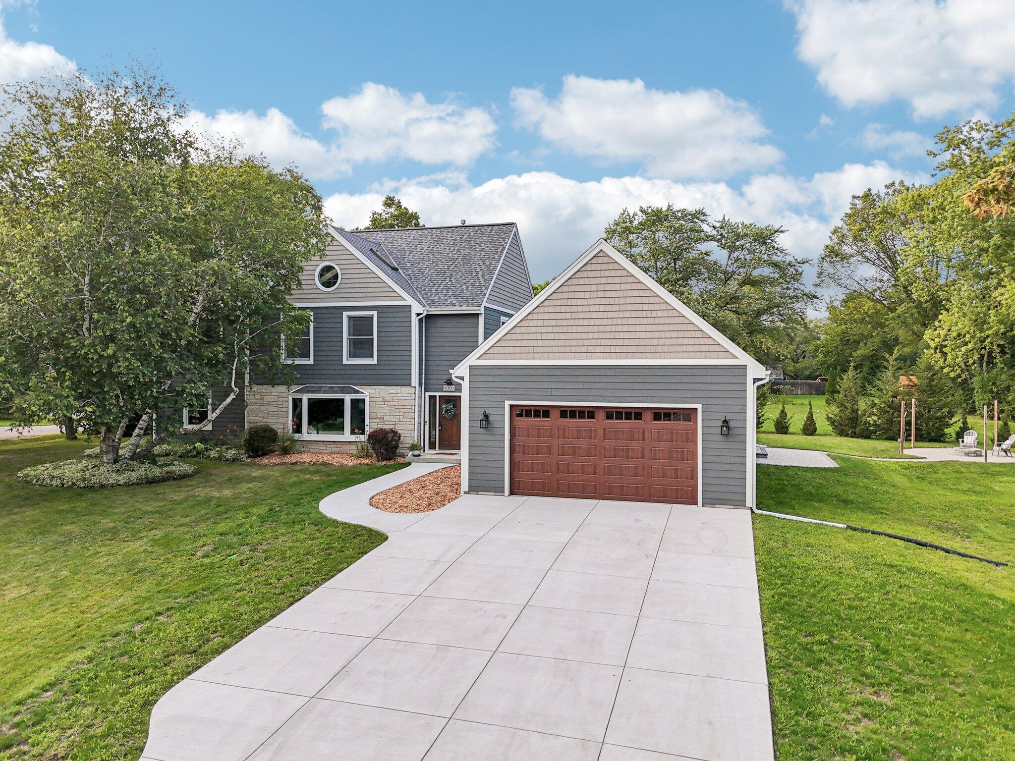 9000 N Pelham Pkwy