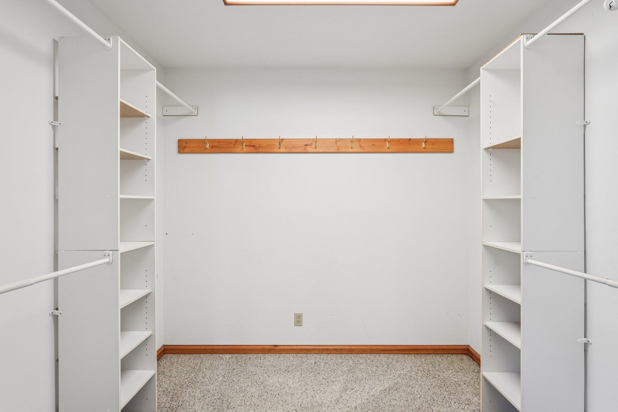 9000 N Pelham Pkwy