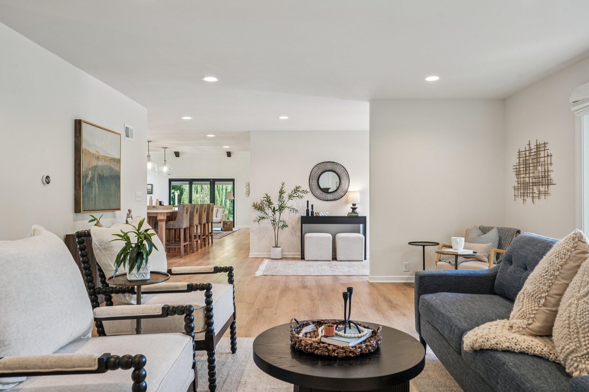 9000 N Pelham Pkwy
