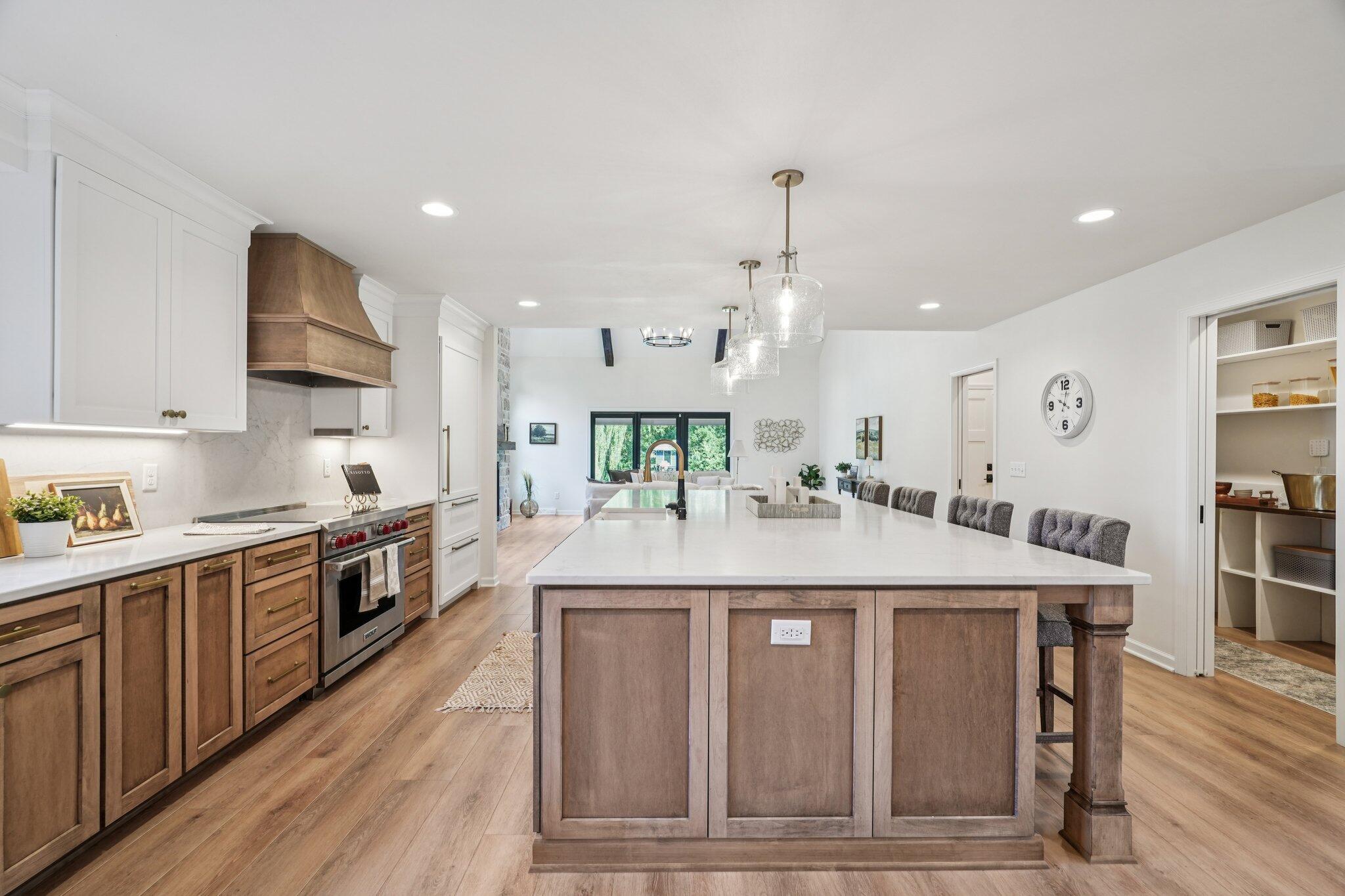 9000 N Pelham Pkwy