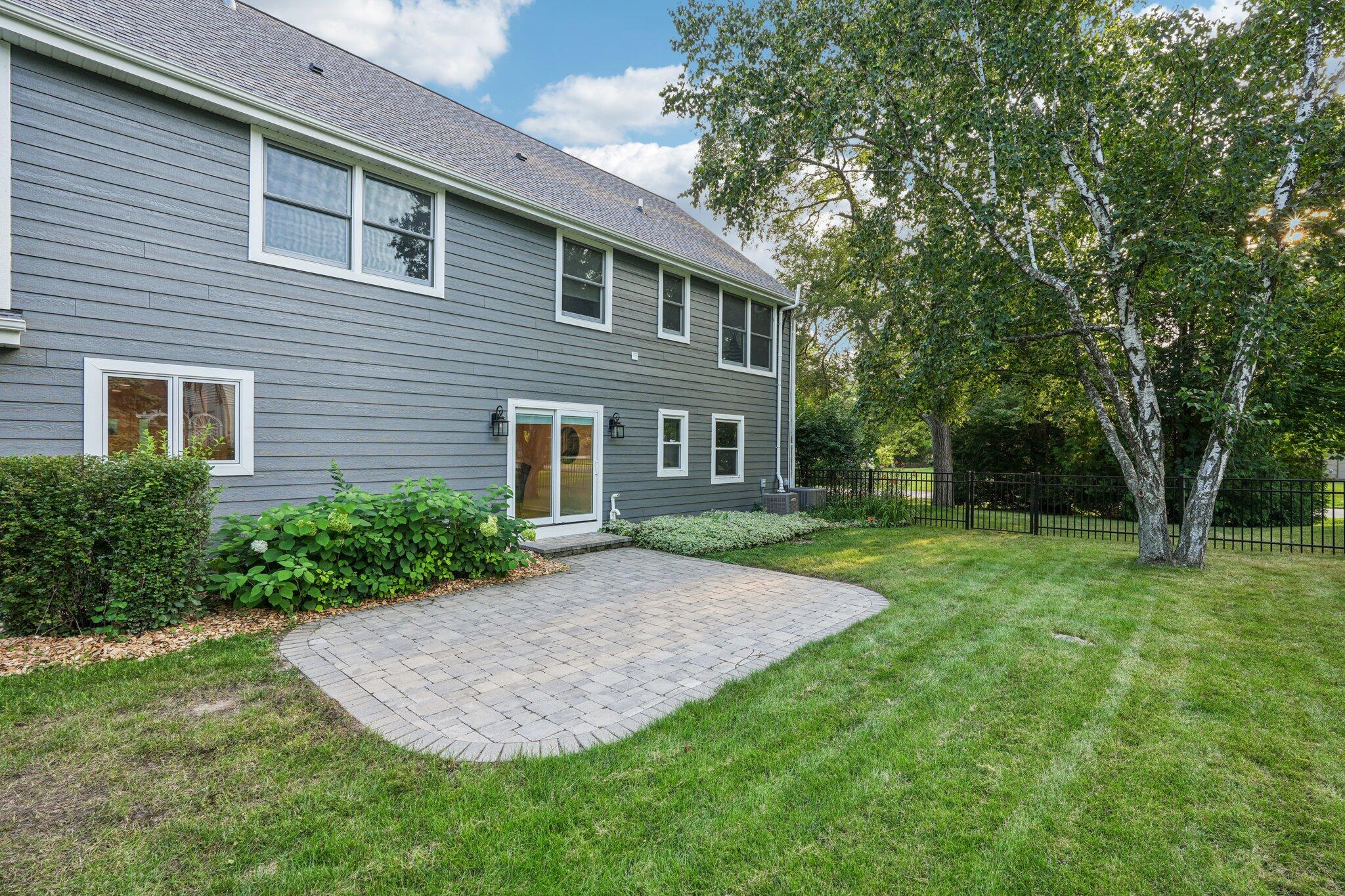 9000 N Pelham Pkwy