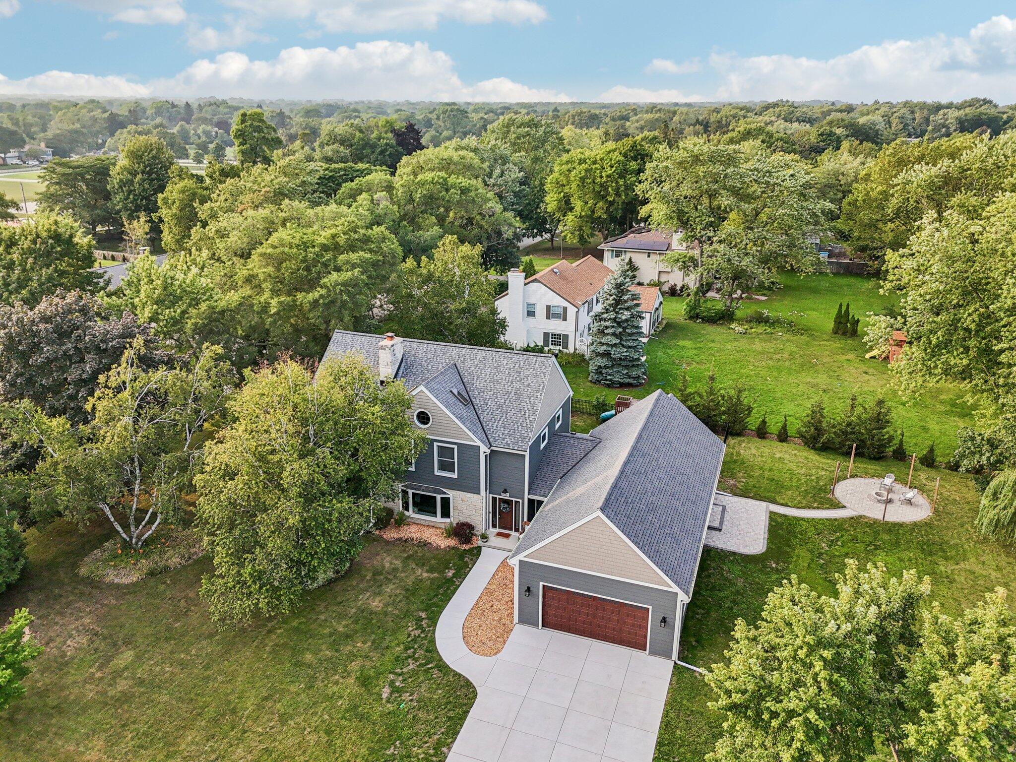 9000 N Pelham Pkwy