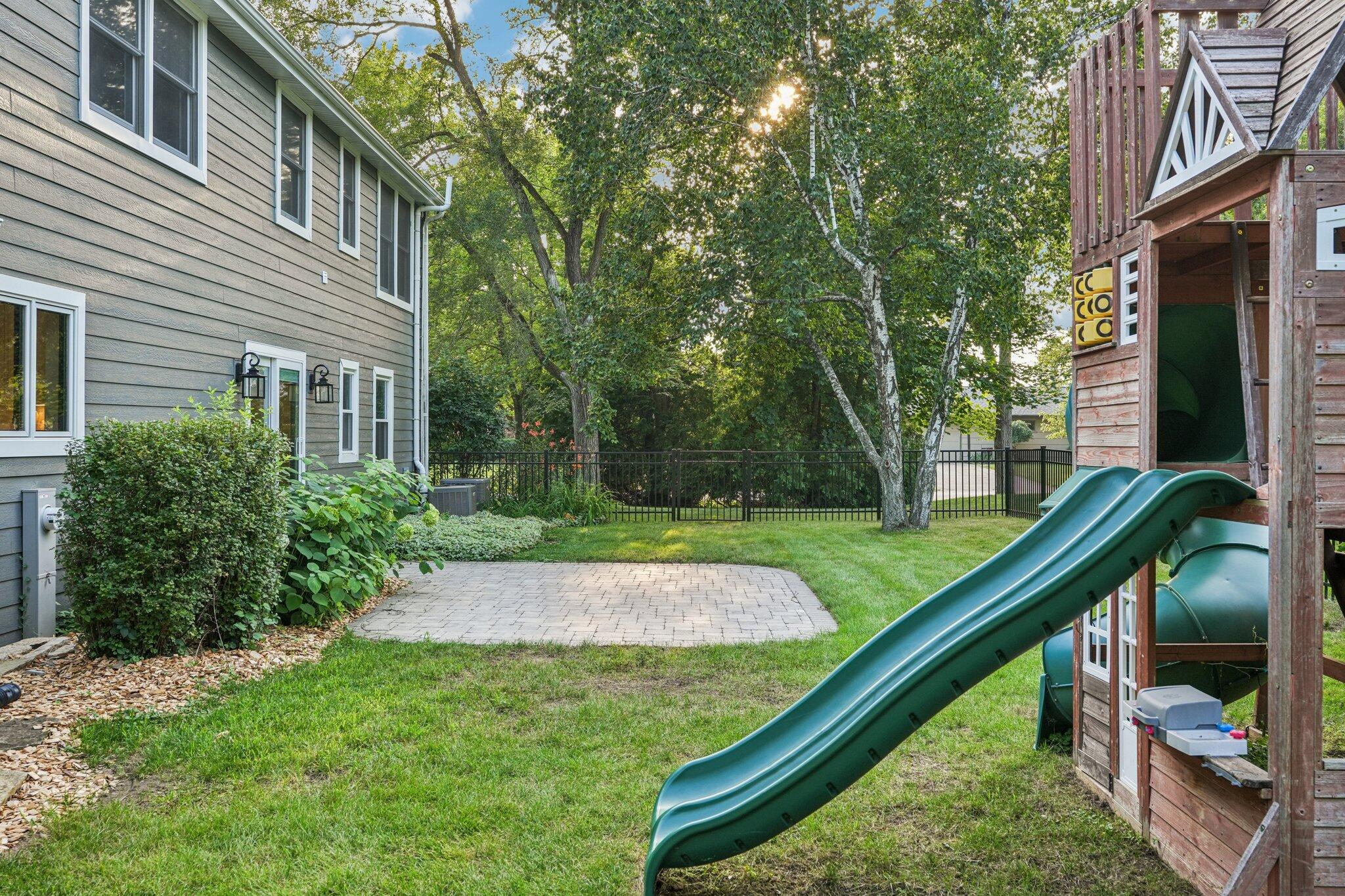 9000 N Pelham Pkwy