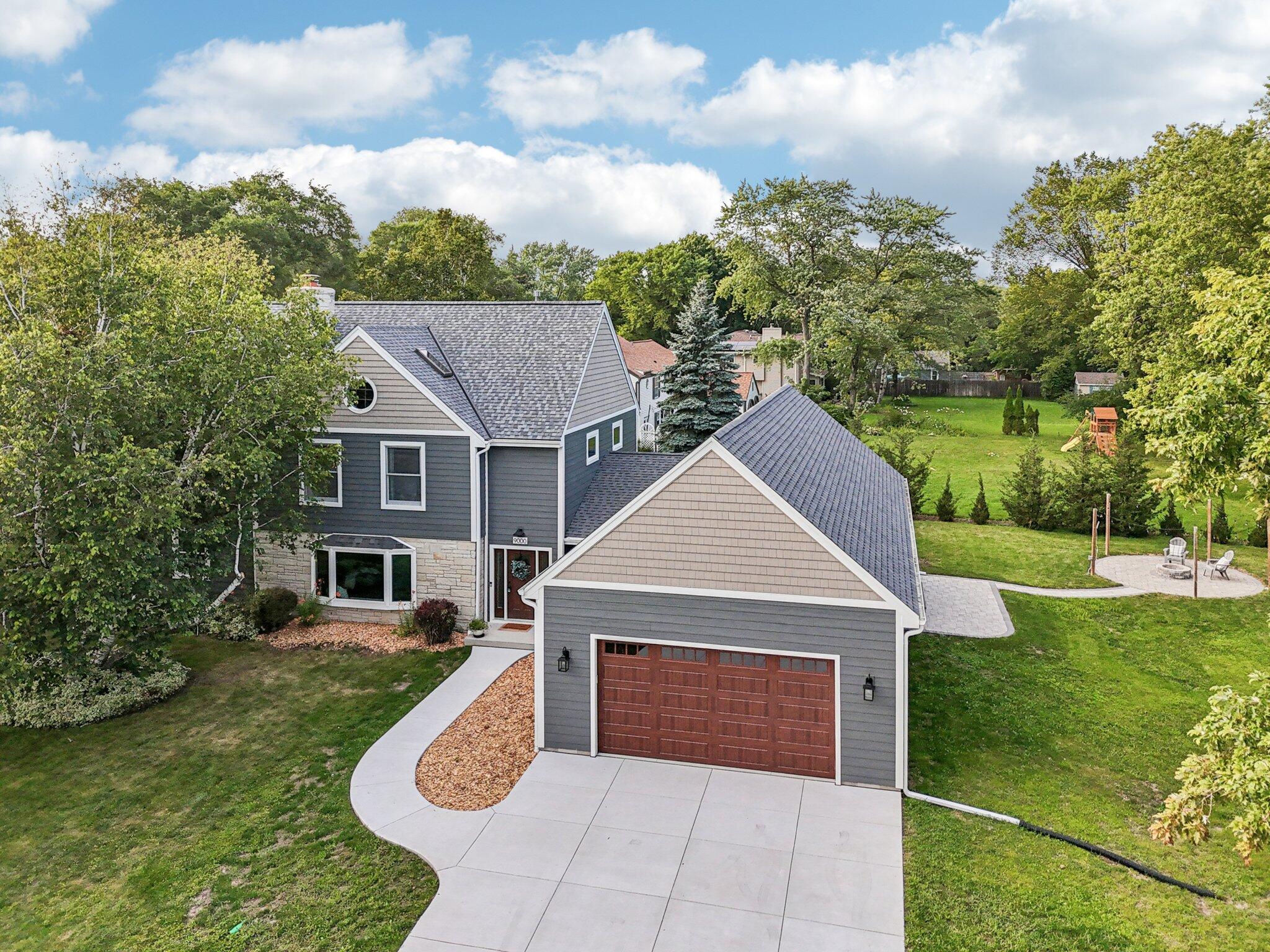 9000 N Pelham Pkwy