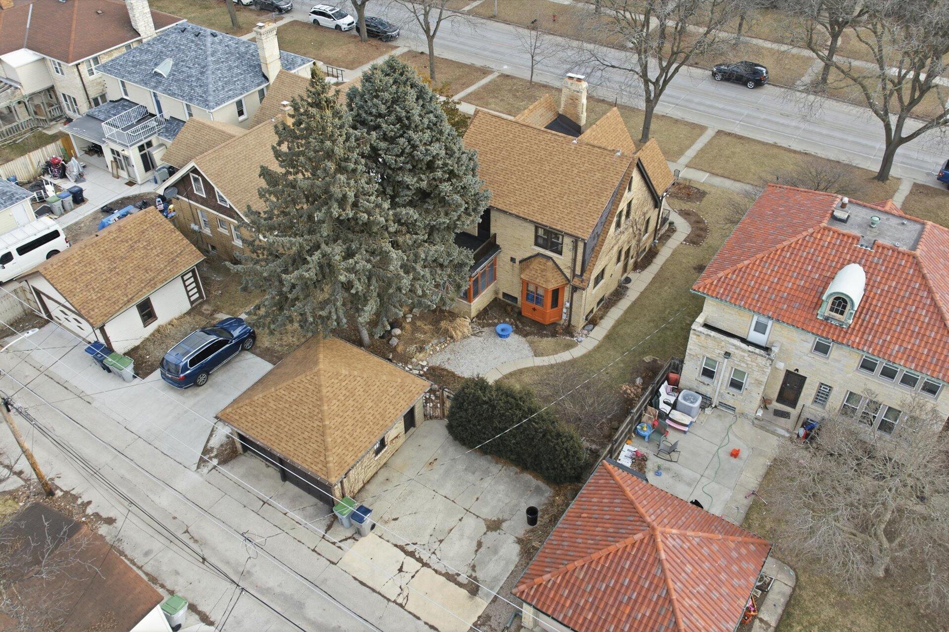 3237 N 51st Blvd