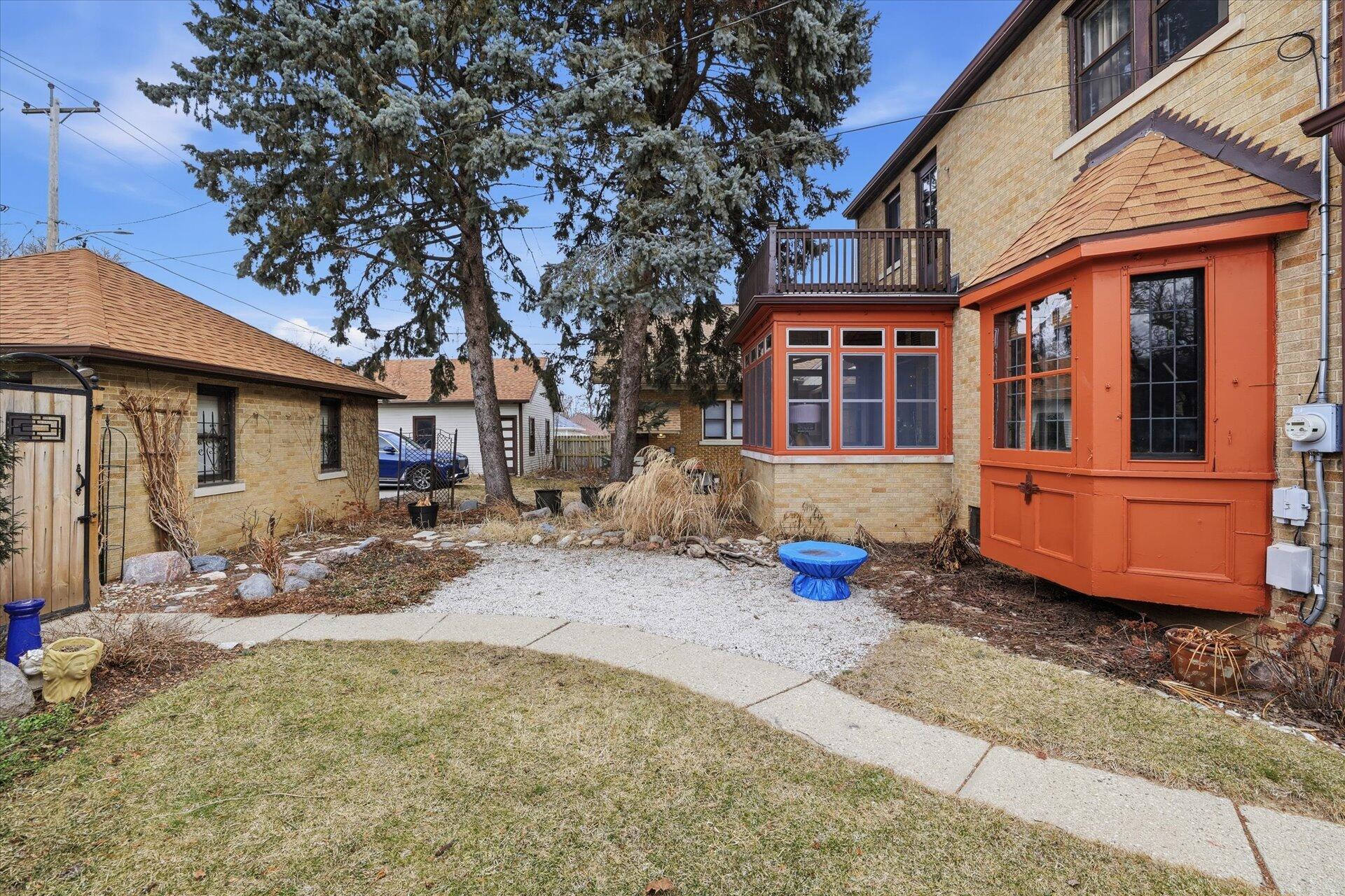 3237 N 51st Blvd