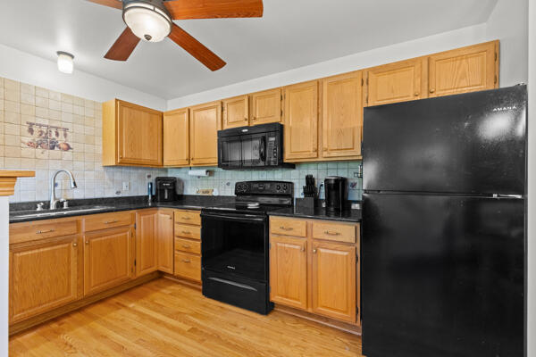 1936 Parknoll Ln