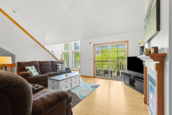 1936 Parknoll Ln