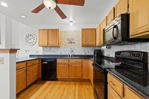1936 Parknoll Ln