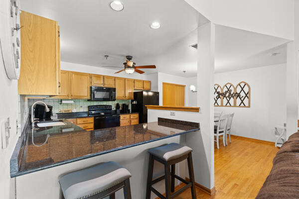 1936 Parknoll Ln