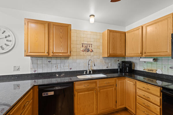 1936 Parknoll Ln