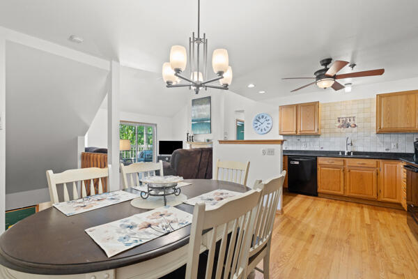 1936 Parknoll Ln