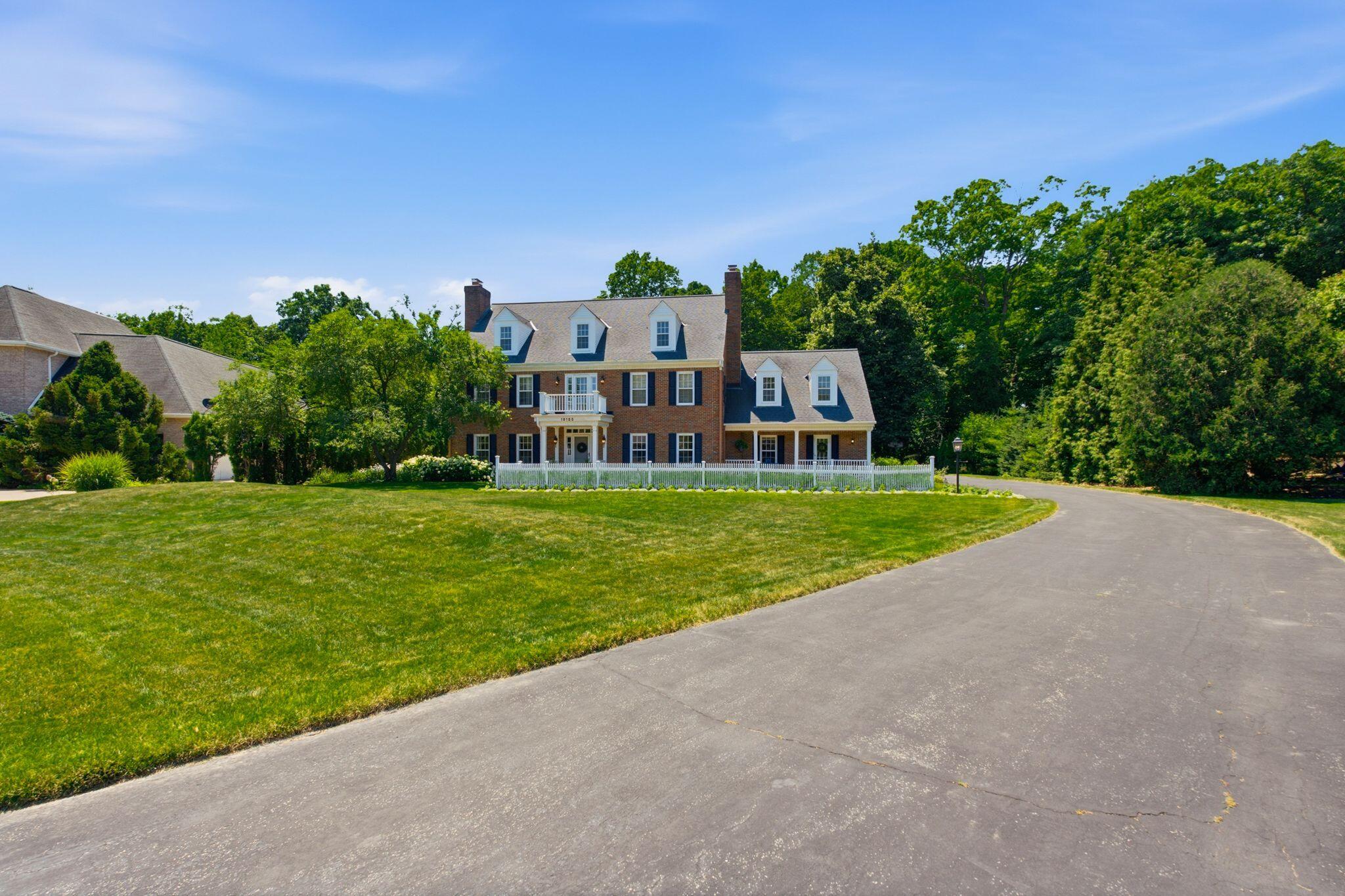 19185 Alta Vista Dr