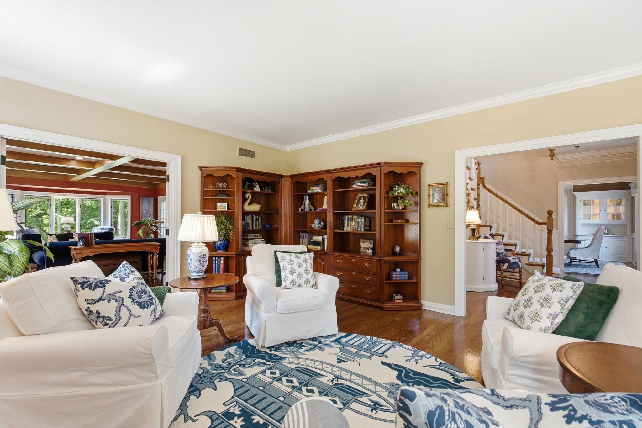 19185 Alta Vista Dr