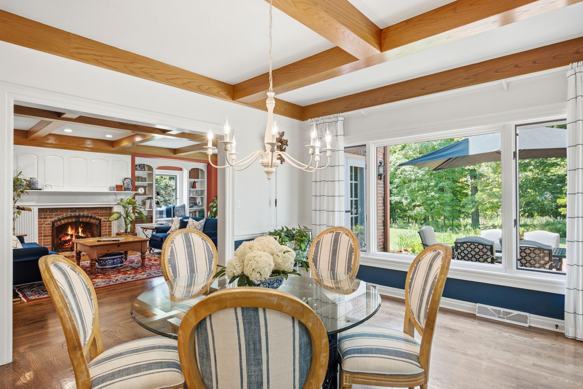 19185 Alta Vista Dr