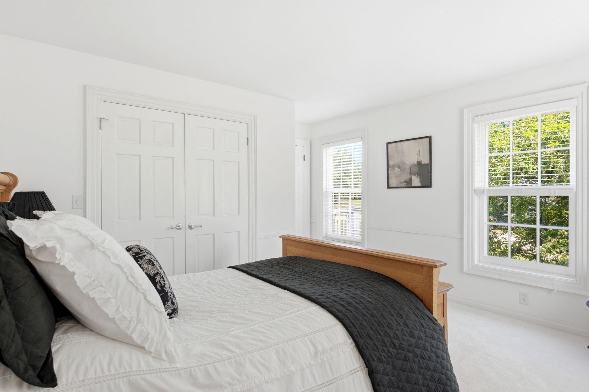 19185 Alta Vista Dr