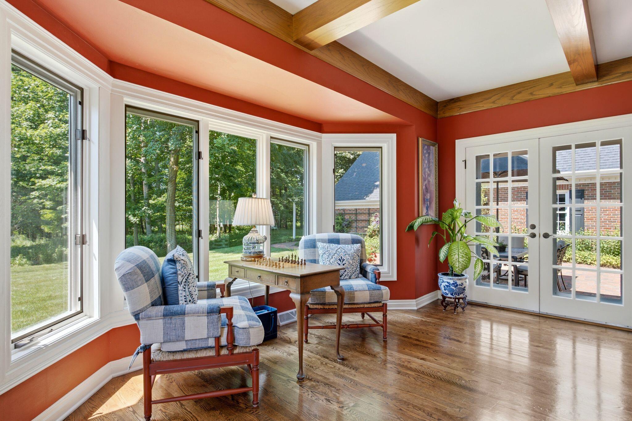 19185 Alta Vista Dr