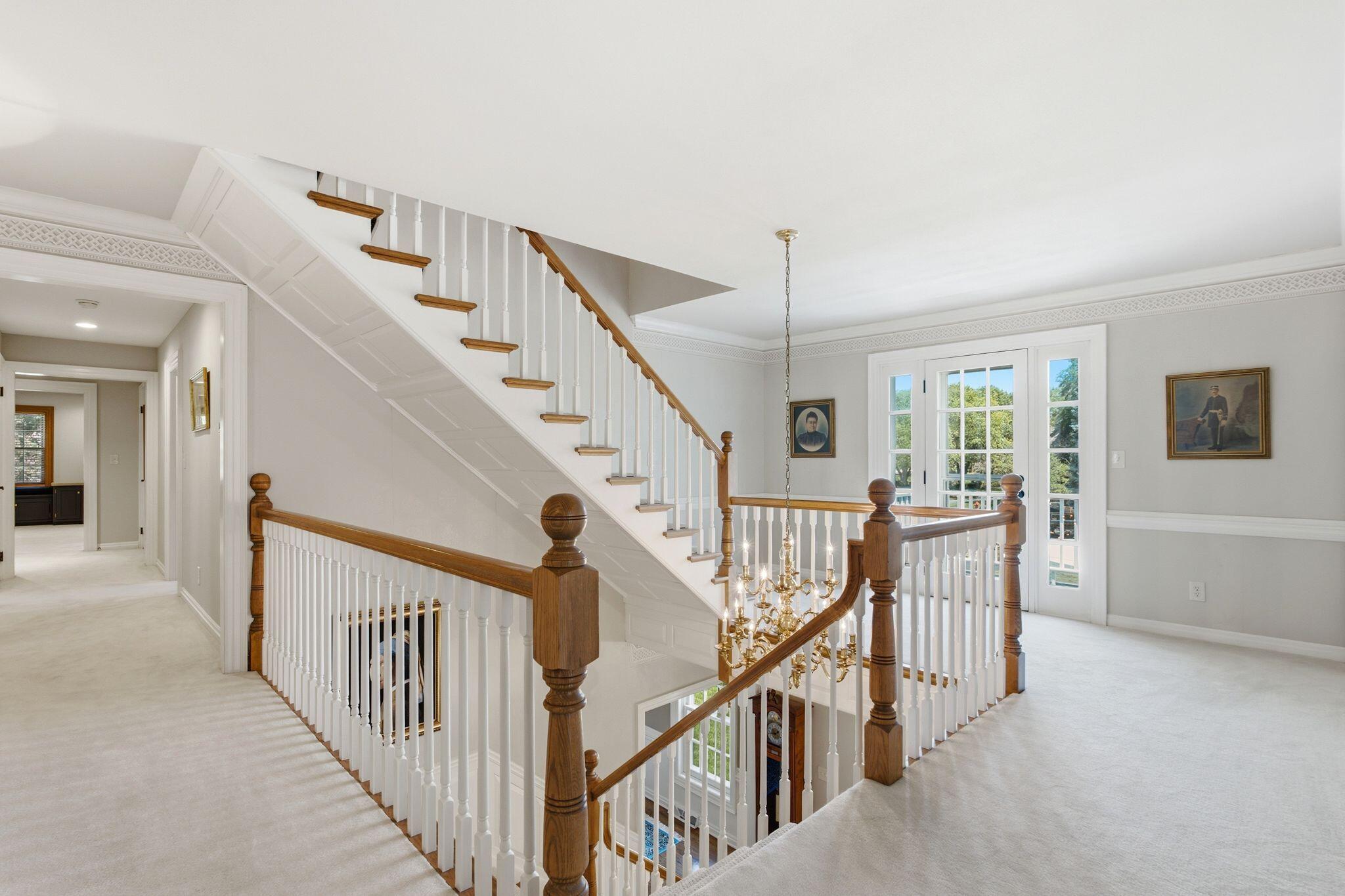 19185 Alta Vista Dr