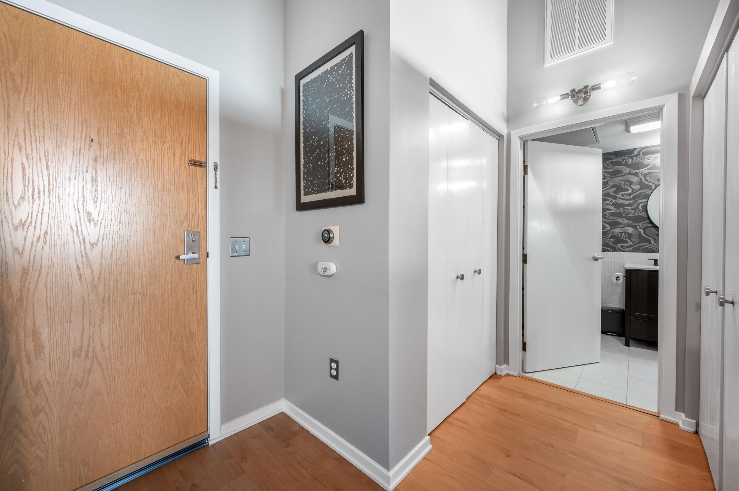 234 E Reservoir Ave, 606