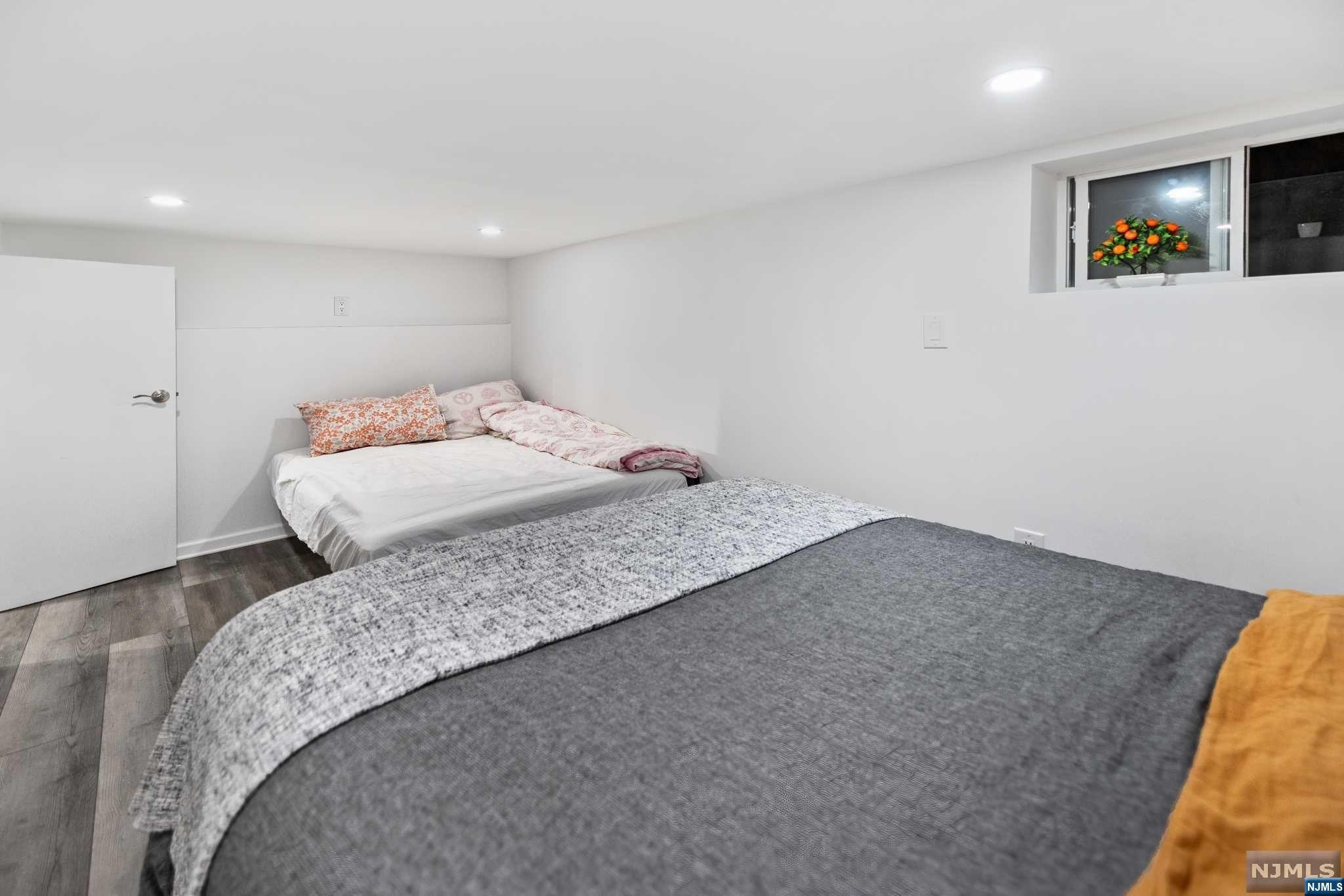 291 Delano Place