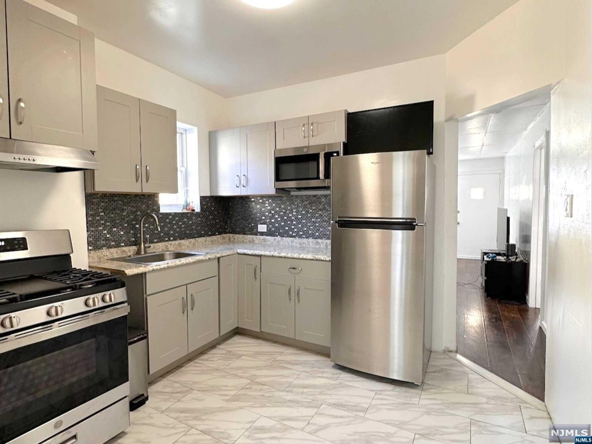 291 Delano Place