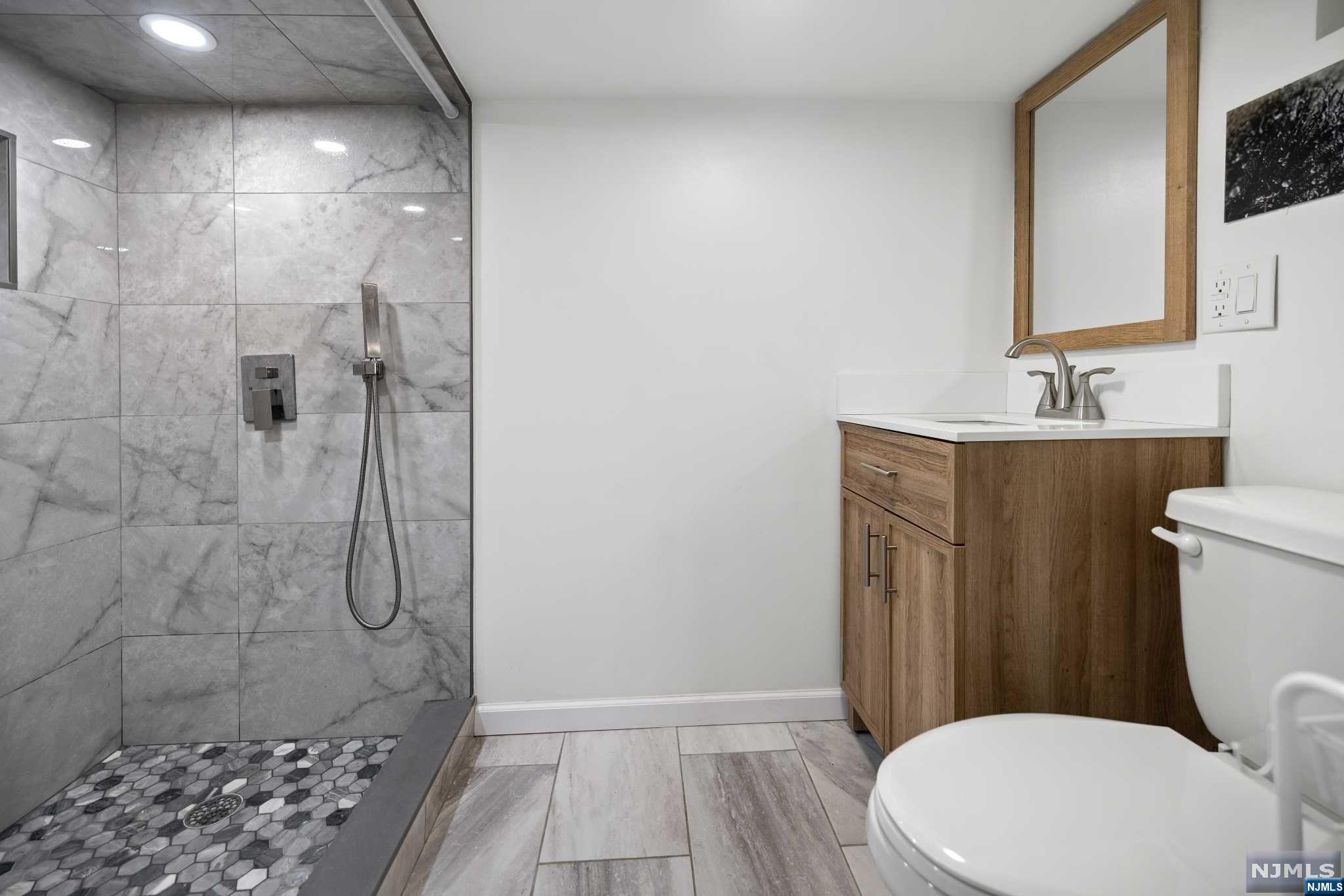 291 Delano Place