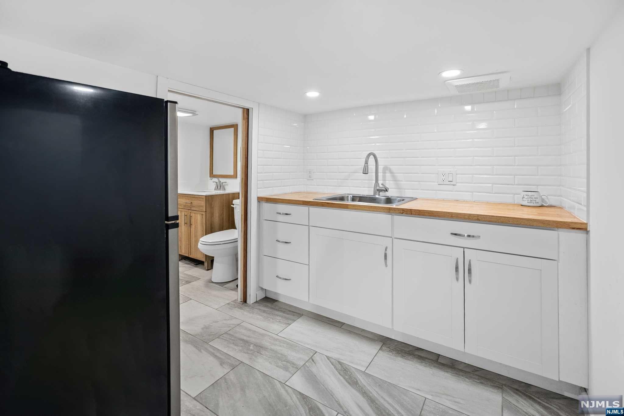 291 Delano Place